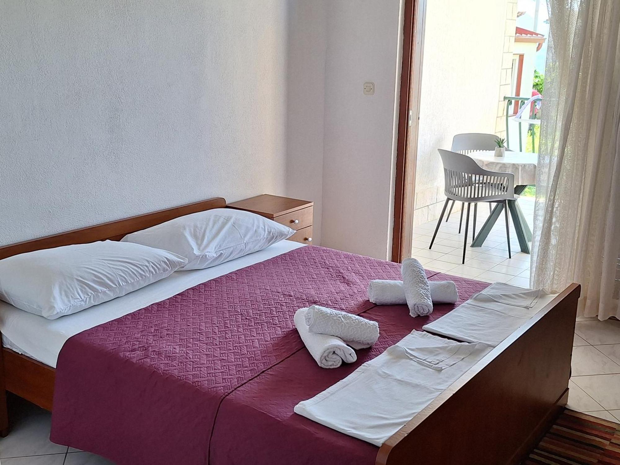 Ante apartments Duće Habitación foto